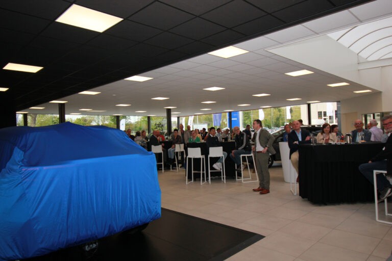 Generatiewissel bij V.J.B. Motors FLEET.be