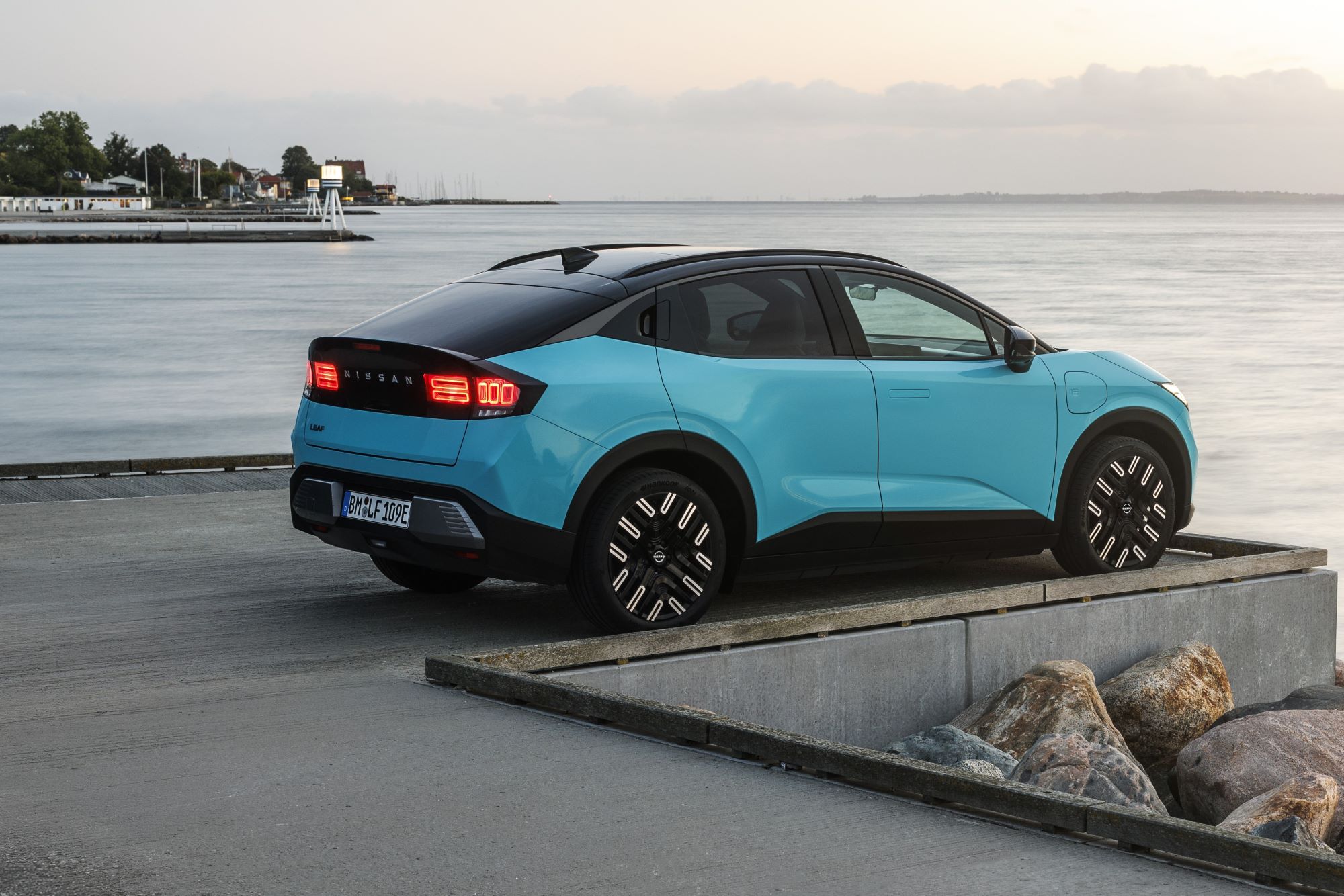 Nissan LEAF 2025 press